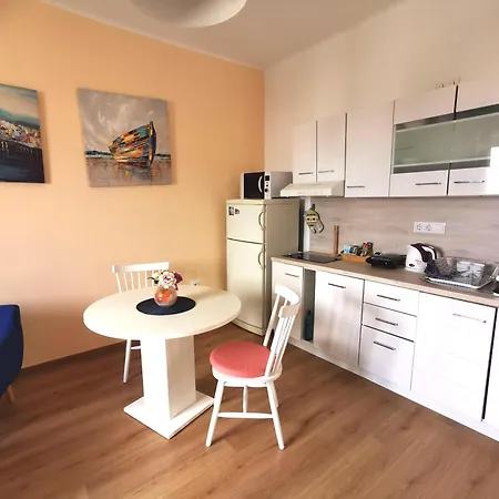 Oasis Apartment